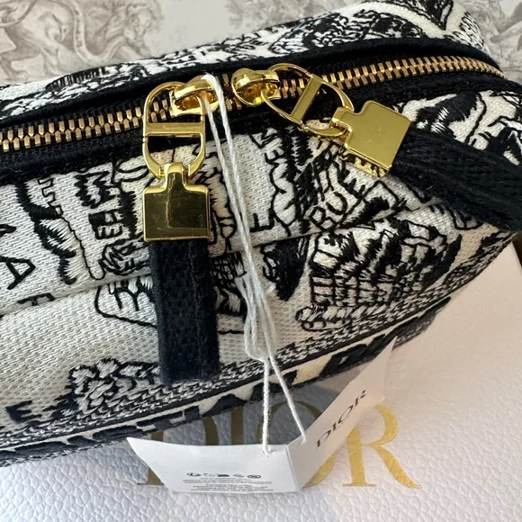 Christian Dior Embroidered Toile Pouch (Map de Paris) - Picture 8 of 15